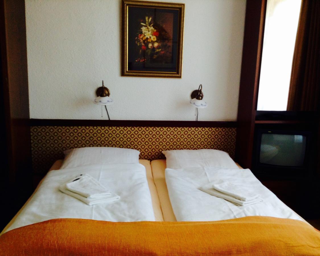 Thueringer Hof Hotel Heringen  ภายนอก รูปภาพ